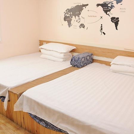 Luojiaodian Hostel Chengdu Bagian luar foto
