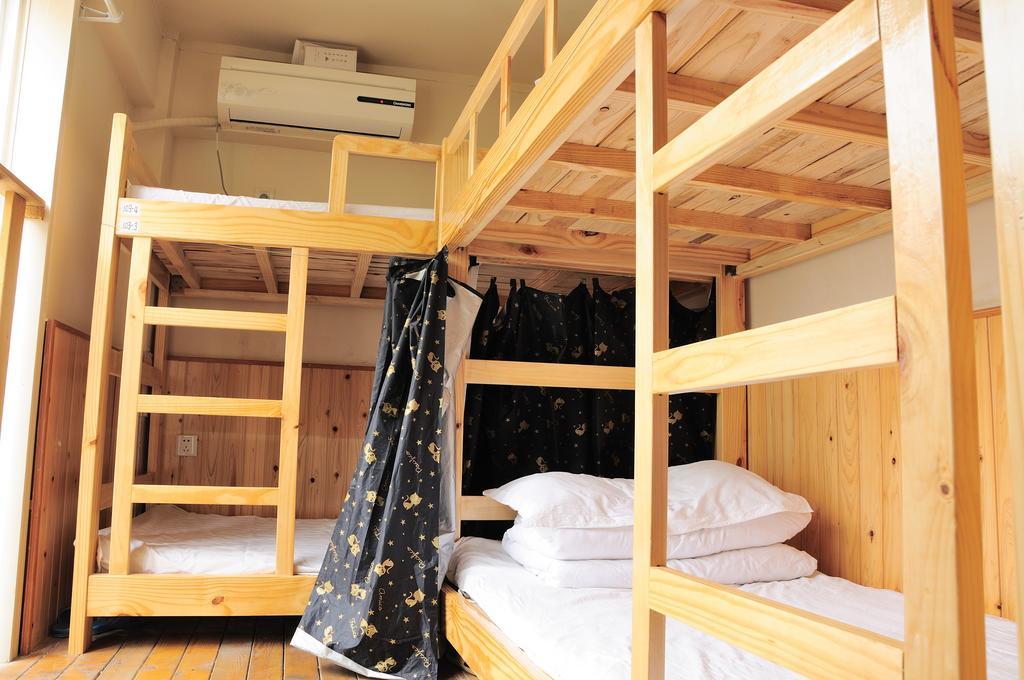 Luojiaodian Hostel Chengdu Bagian luar foto